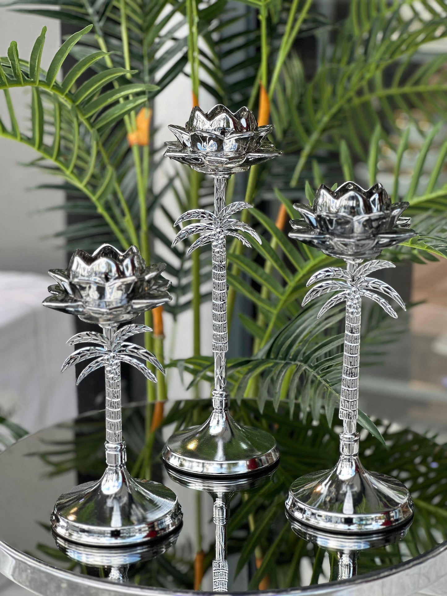 Lotus Çiçeği Detaylı Palmiye Şamdan Seti Gümüş 2'lü